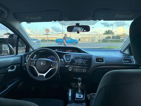 Used 2013 Honda Civic LX image 11