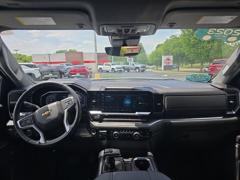 Certified 2023 Chevrolet Silverado 1500 LTZ w/ LTZ Premium Package AWD/4WD image 14