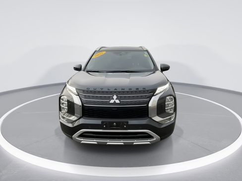 Used 2025 Mitsubishi Outlander SEL image 4