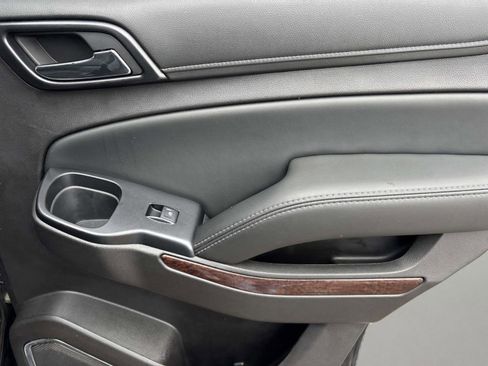 Used 2017 GMC Yukon SLT image 21