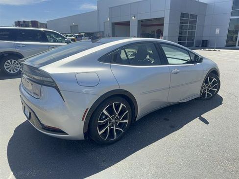 Used 2023 Toyota Prius Prime Premium FWD image 35