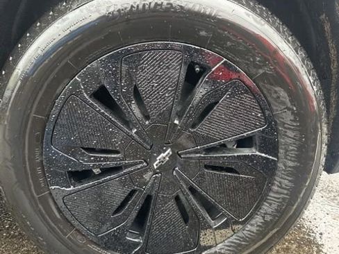 New 2026 Chevrolet Blazer EV LT image 25