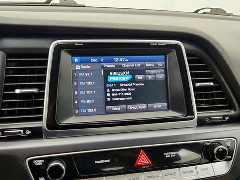 Used 2018 Hyundai Sonata Limited image 18