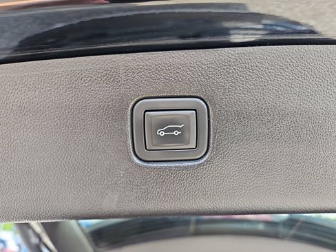 Certified 2023 Chevrolet Blazer LT w/ Convenience Package AWD/4WD image 20