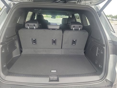 New 2026 Buick Enclave Preferred w/ Power Package FWD image 7