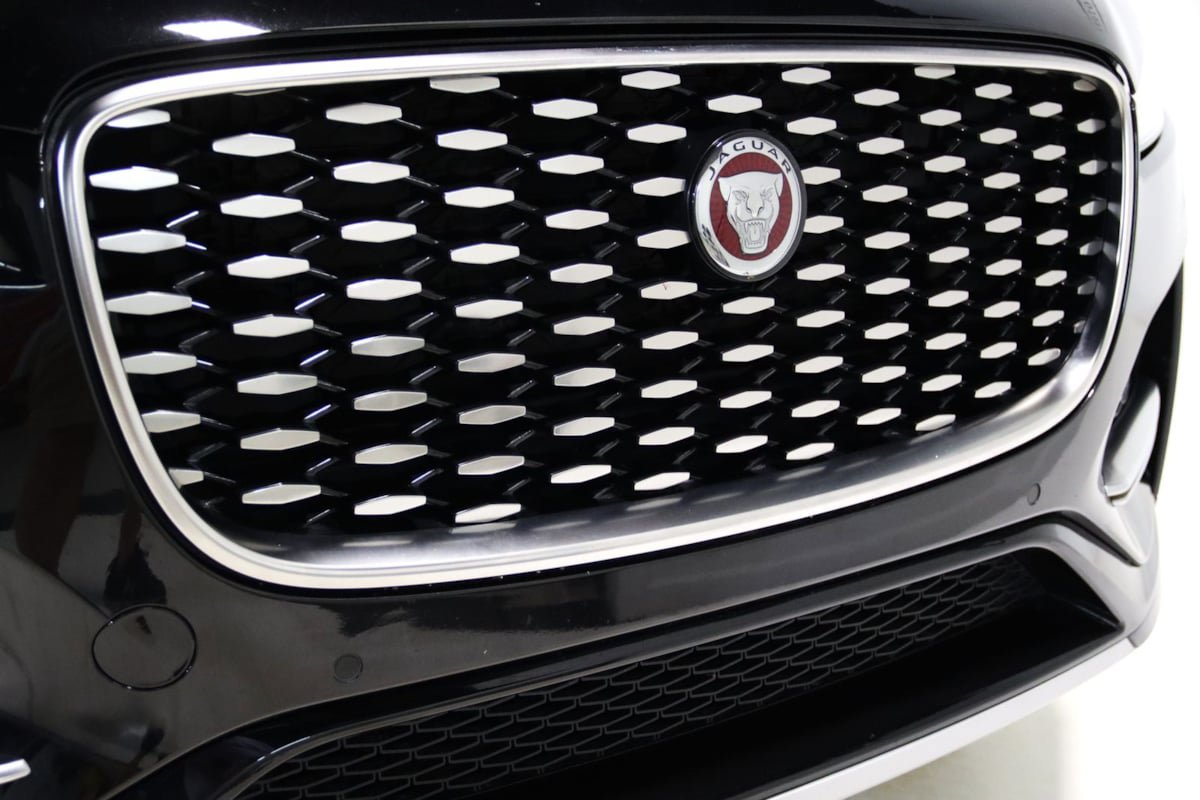 Used 2023 Jaguar F-PACE S AWD/4WD image 22