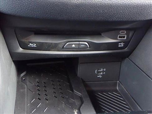 New 2026 Chrysler Pacifica Limited w/ Uconnect Theater Family Group AWD/4WD image 26