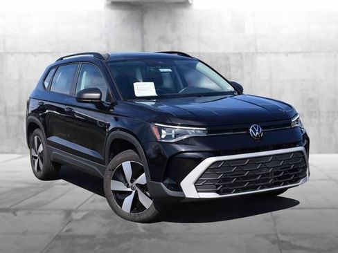 Used 2025 Volkswagen Taos S AWD/4WD image 2