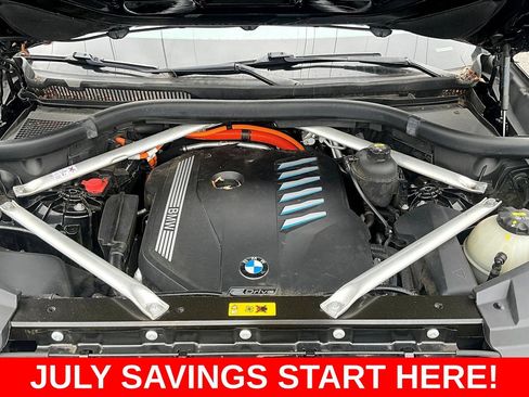 Used 2021 BMW X5 xDrive45e w/ Parking Assistance Package AWD/4WD image 35