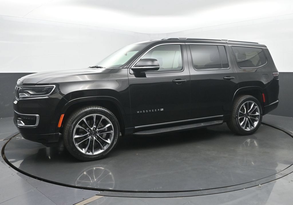 Used 2024 Jeep Wagoneer Series II w/ Premium Group I AWD/4WD image 2