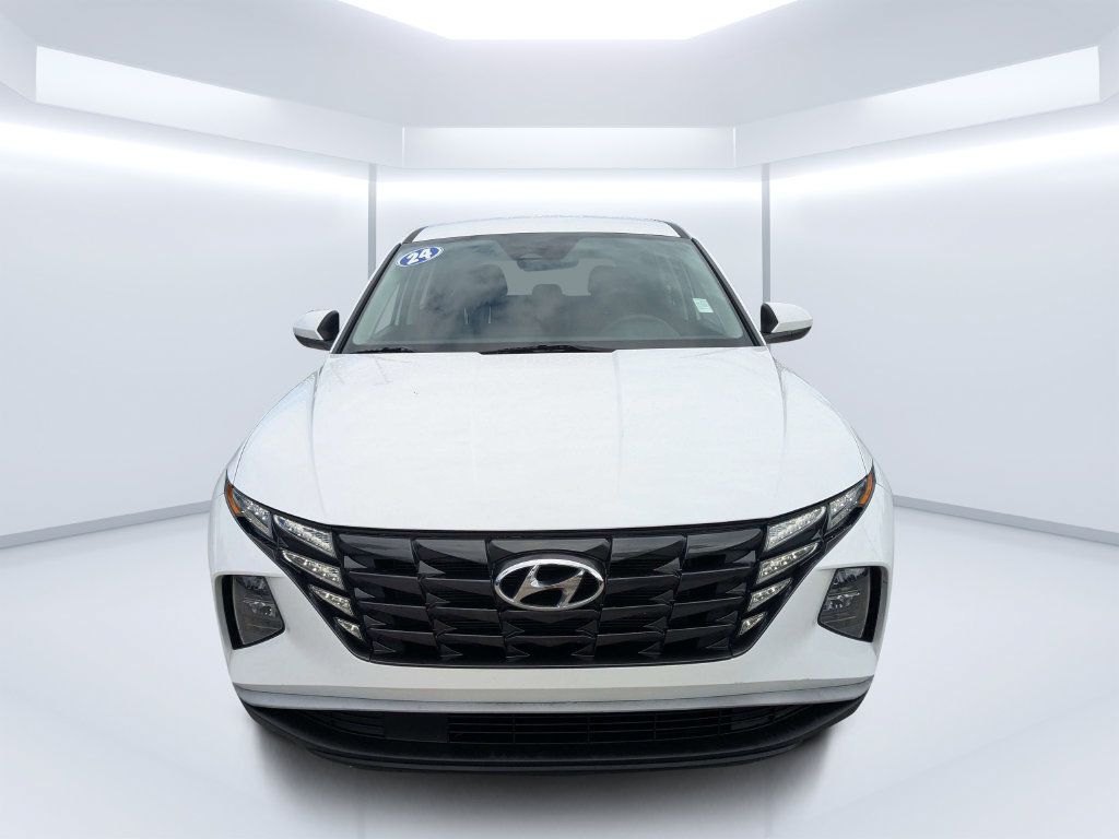 Certified 2024 Hyundai Tucson SE FWD image 11