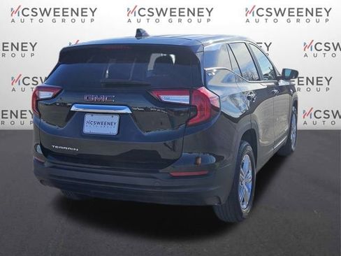 Used 2024 GMC Terrain SLE image 5