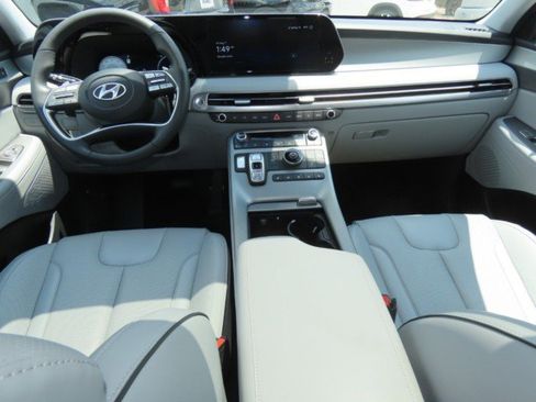 Used 2025 Hyundai Palisade SEL FWD image 22