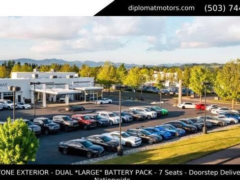 Used 2024 Rivian R1S Adventure AWD/4WD image 2