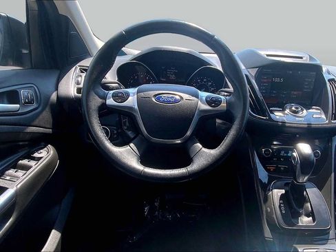 Used 2015 Ford Escape Titanium AWD/4WD image 6