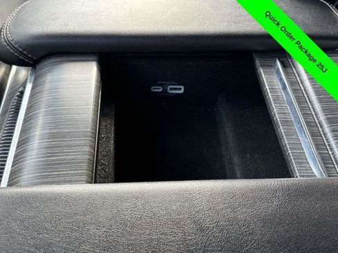 Used 2023 Jeep Wagoneer L Series II image 23