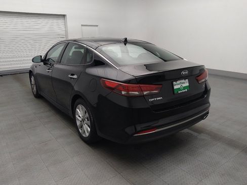 Used 2018 Kia Optima S w/ Panoramic Sunroof Package FWD image 5