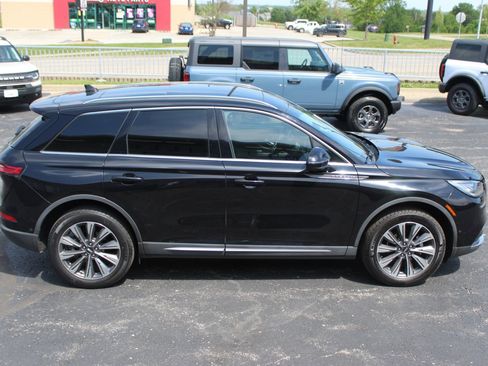 Used 2022 Lincoln Corsair Reserve w/ Equipment Group 201A AWD/4WD image 9