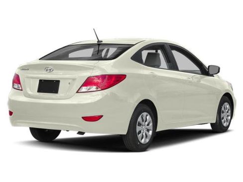 Used 2015 Hyundai Accent GLS FWD image 2
