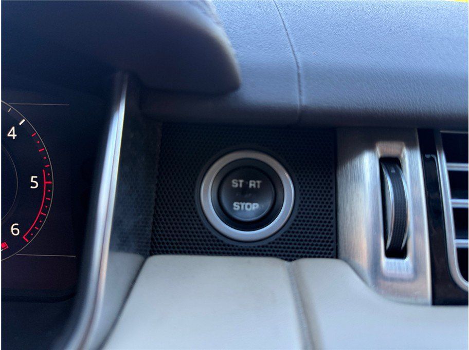 Used 2018 Land Rover Range Rover HSE AWD/4WD image 20