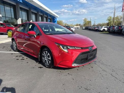 Used 2021 Toyota Corolla LE FWD image 4