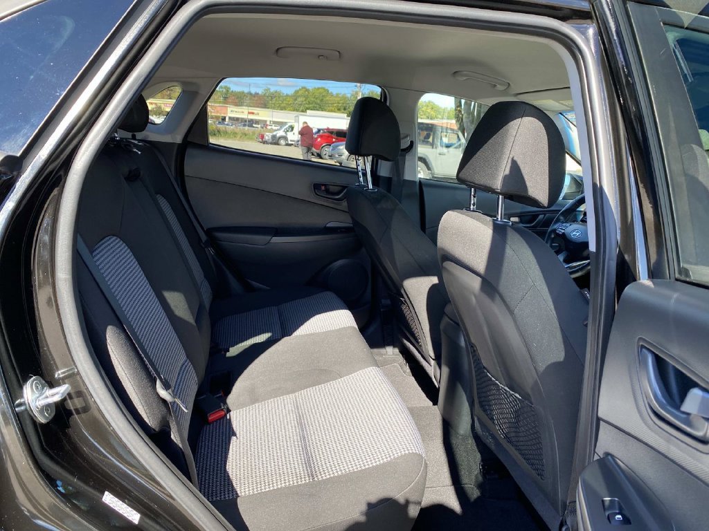 Used 2021 Hyundai Kona SEL AWD/4WD image 23