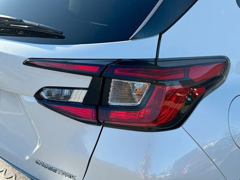 Certified 2025 Subaru Crosstrek 2.5i Limited w/ Crosstrek Mirror Package image 36
