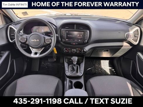 Used 2025 Kia Soul LX w/ LX Technology Package image 3