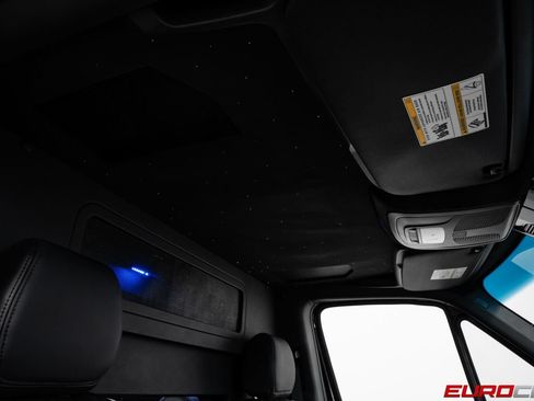 Used 2024 Mercedes-Benz Sprinter 3500 image 33