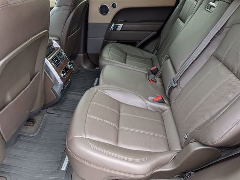 Used 2019 Land Rover Range Rover Sport HSE image 11