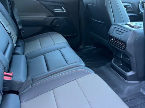 Used 2026 Chevrolet Silverado EV Trail Boss AWD/4WD image 18
