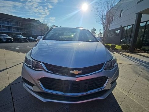 Used 2018 Chevrolet Cruze LS image 9