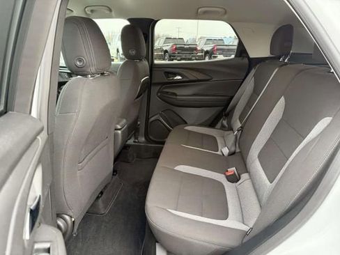 Used 2024 Chevrolet TrailBlazer LS w/ LS Convenience Package image 12