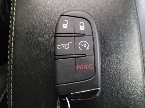 Used 2021 Jeep Compass Latitude AWD/4WD image 32