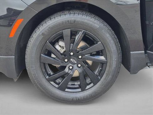 Used 2023 Chevrolet Equinox LS w/ LS Convenience Package FWD image 14