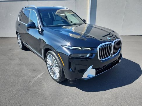 New 2027 BMW X7 xDrive40i w/ Executive Package AWD/4WD image 2