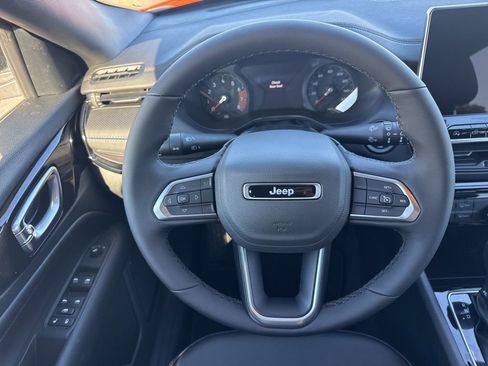 New 2026 Jeep Compass Latitude image 17
