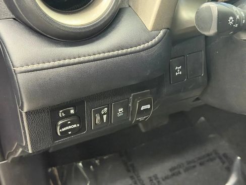 Used 2013 Toyota RAV4 XLE AWD/4WD image 22