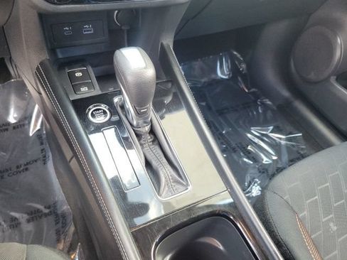 Used 2023 Nissan Kicks SR FWD image 20