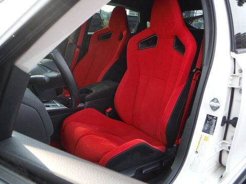 Used 2024 Honda Civic Type R image 5