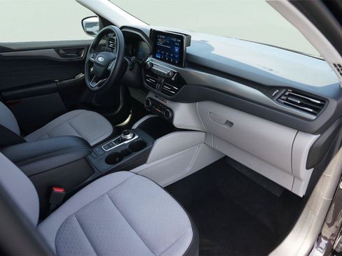 Certified 2025 Ford Escape Active FWD image 17