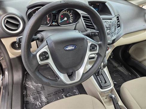 Used 2019 Ford Fiesta SE FWD image 10