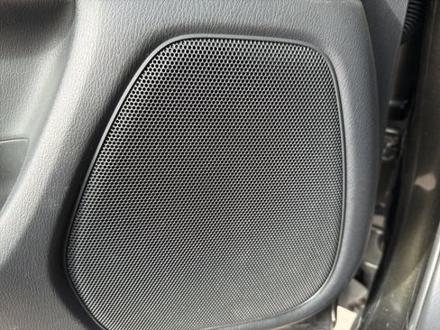 Used 2017 Nissan Pathfinder SL image 68