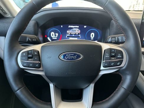 Used 2026 Ford Explorer Active w/ Active Comfort Package RWD image 24