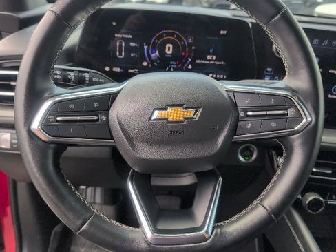 Used 2024 Chevrolet Traverse LT AWD/4WD image 23