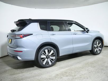 New 2025 Mitsubishi Outlander SEL