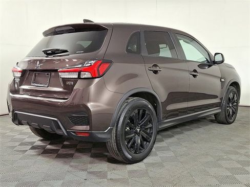 Used 2024 Mitsubishi Outlander Sport LE image 9