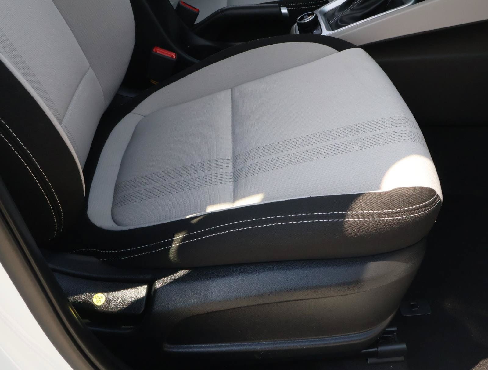 Used 2026 Hyundai Venue SEL FWD image 18