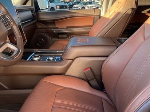 Used 2023 Ford Expedition King Ranch image 13