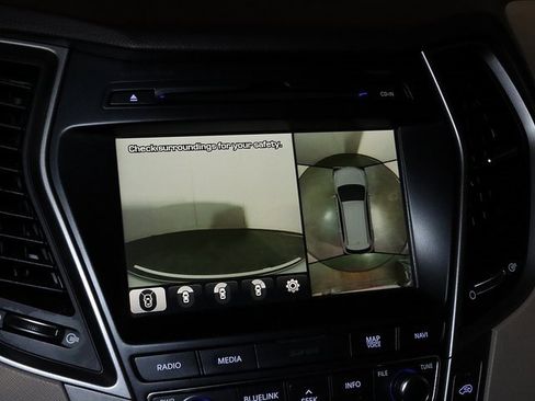 Used 2017 Hyundai Santa Fe SE Ultimate w/ Cargo Package image 21